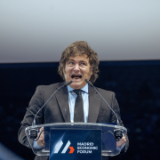 Archivo – El presidente de Argentina, Javier Milei, interviene durante la última jornada del Madrid Economic Forum, en el Palacio de Vistalegre, a 8 de junio de 2025, en Madrid (España)