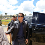 El presidente de Ecuador, Daniel Noboa, tras un ataque al convoy presidencial.