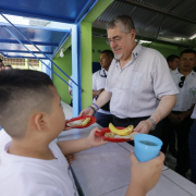 PBA-BRINDA-REFACCION-ESCOLAR-A-NINOS