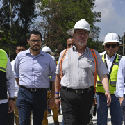 Presidente-Arevalo-supervisa-trabajos-en-puente-de-ruta-al-Pacifico-Foto-G-Garcia-A-Interiano-y-scaled