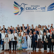 Dirigentes de la UE y la CELAC reunidos en Santa Marta, Colombia