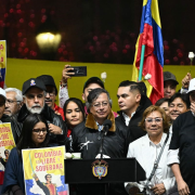 el-presidente-de-colombia-gustavo-petro-hace-un-2AGN4EIVFNGINA3OFVFRMCEE44